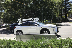 На дорогах заметили самоуправляемый автомобиль Apple
