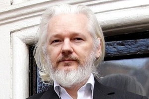 Ассанж остался без интернета