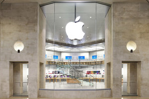 Прокуратура Франции расследует замедление смартфонов Apple